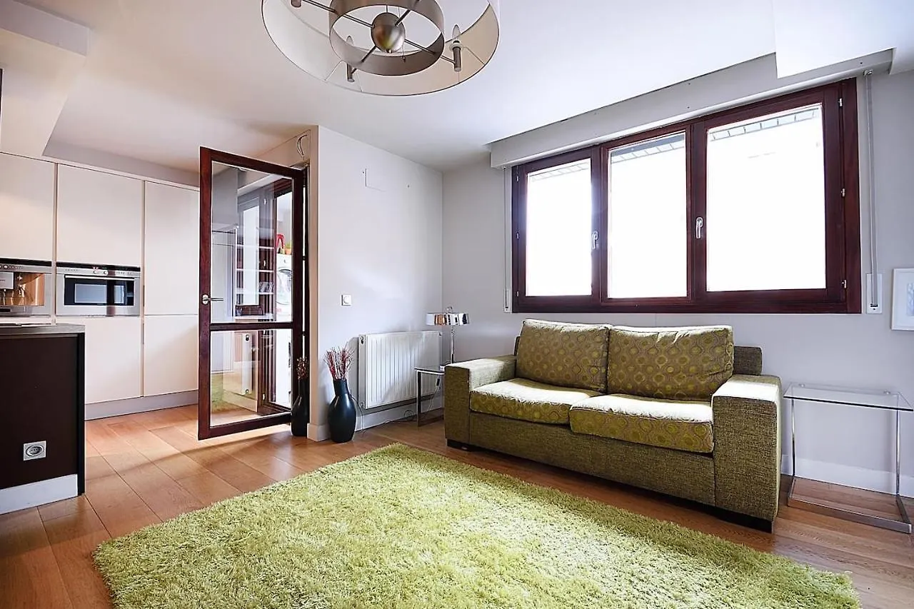 Piso Moderno, Centrico Y Con Garaje Gratis Apartment Bilbao 0*,  Spain